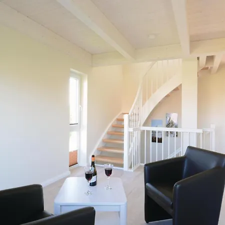 Holiday home 4 Bedroom Cozy In