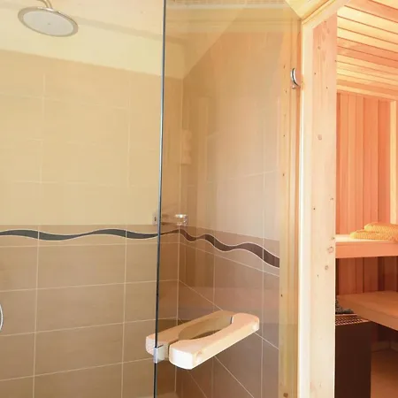 4 Bedroom Cozy In Dagebüll