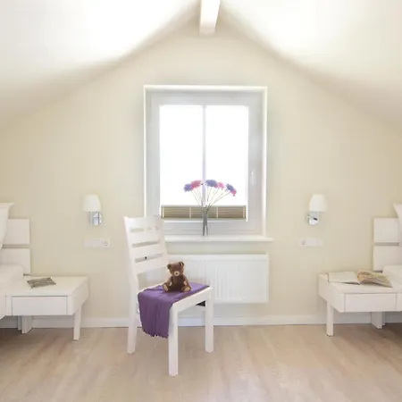 4 Bedroom Cozy In * Dagebüll